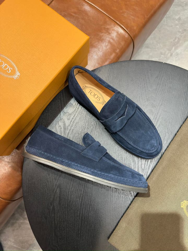 Tod's Calfskin Loafers in Light Brown