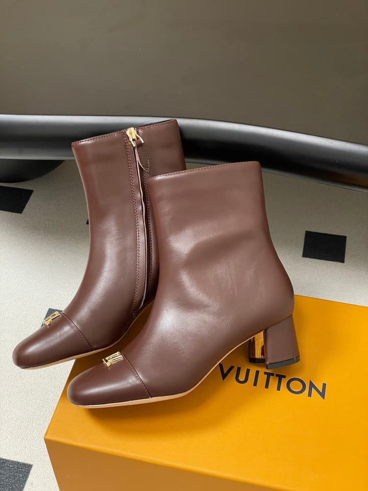 Louis Vuitton LV Swing Metal Heel Ankle Boots – 25SS Autumn/Winter Collection in Black