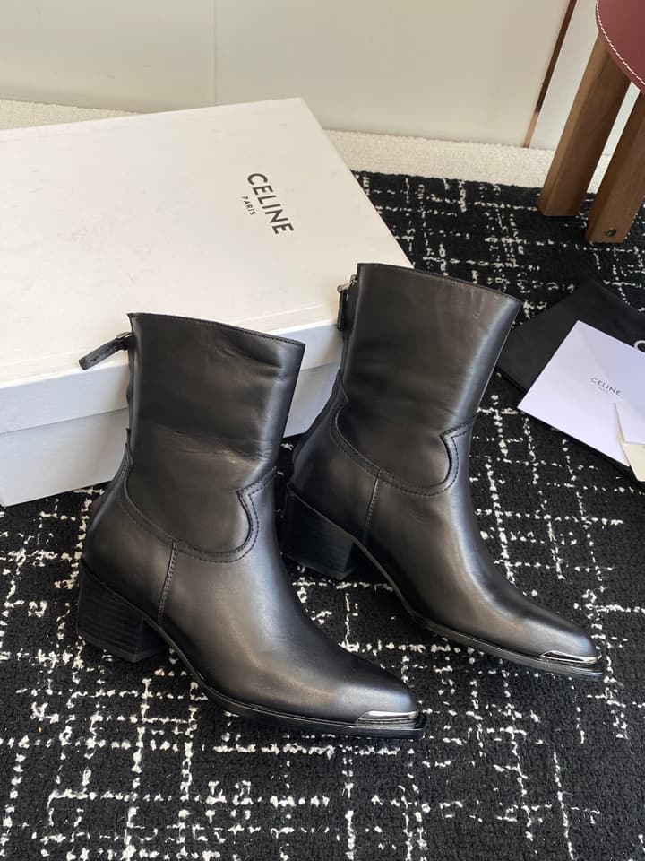 Celine Retro Chunky Chelsea Ankle Boots – 25SS in Classic Brown Suede