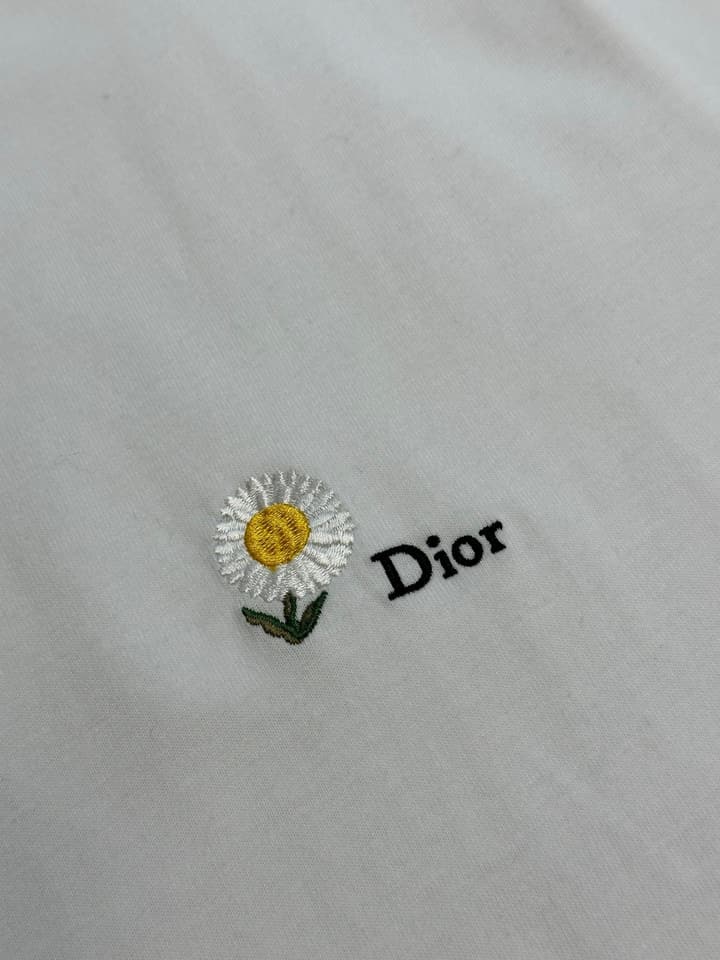 Dior Daisy Embroidered Short-Sleeved T-Shirt in White