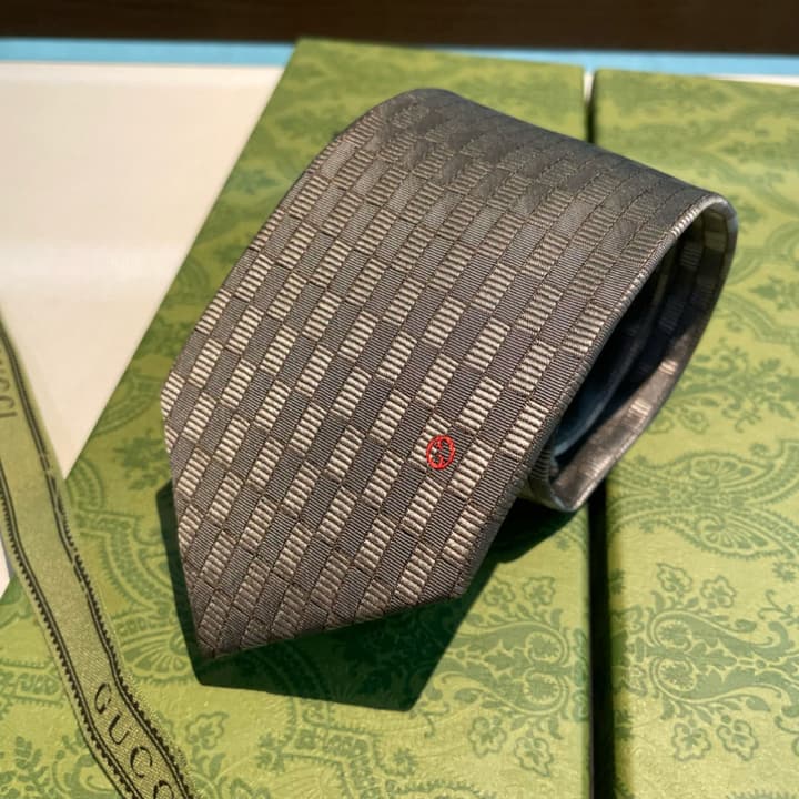 Gucci GG Logo Jacquard Tie in Black