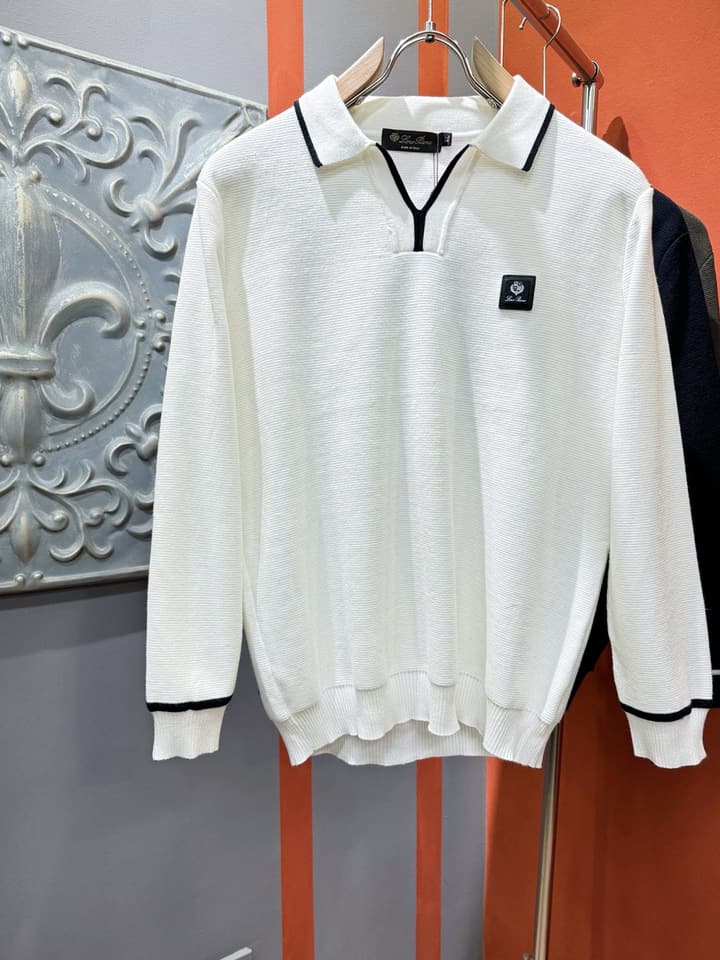 Loro Piana 2025 Knit Sweater with Chest Logo – Autumn/Winter Collection in White With Black Tipping