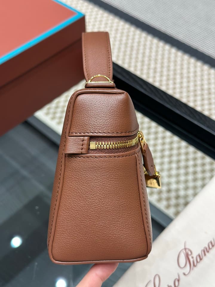 Loro Piana Extra Bag L23