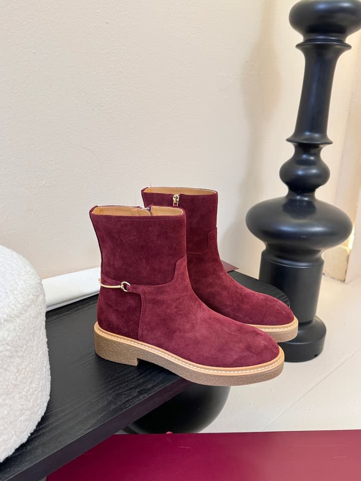 Gucci Runway Suede Boots in Taupe Suede