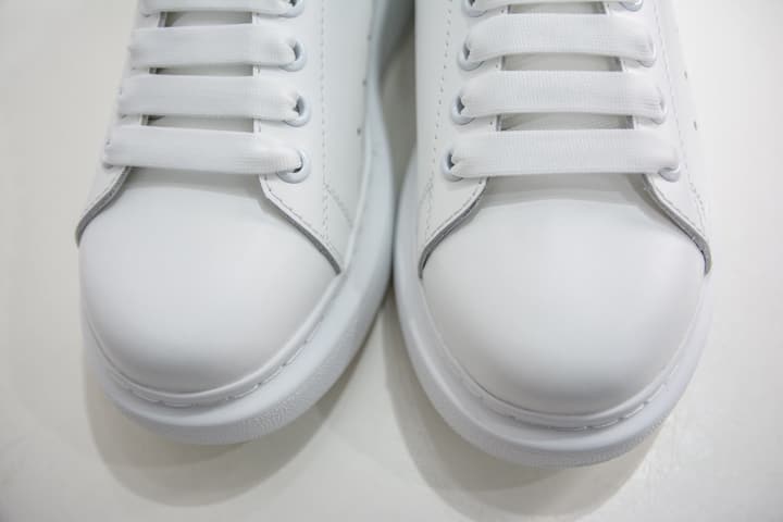 Alexander McQueen Oversized Low-Top Sneakers in Green