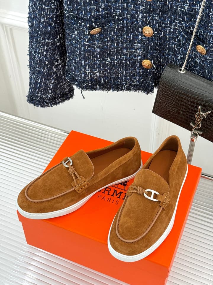 Hermès Retro Couple's Loafers – 25FW in Dark Brown