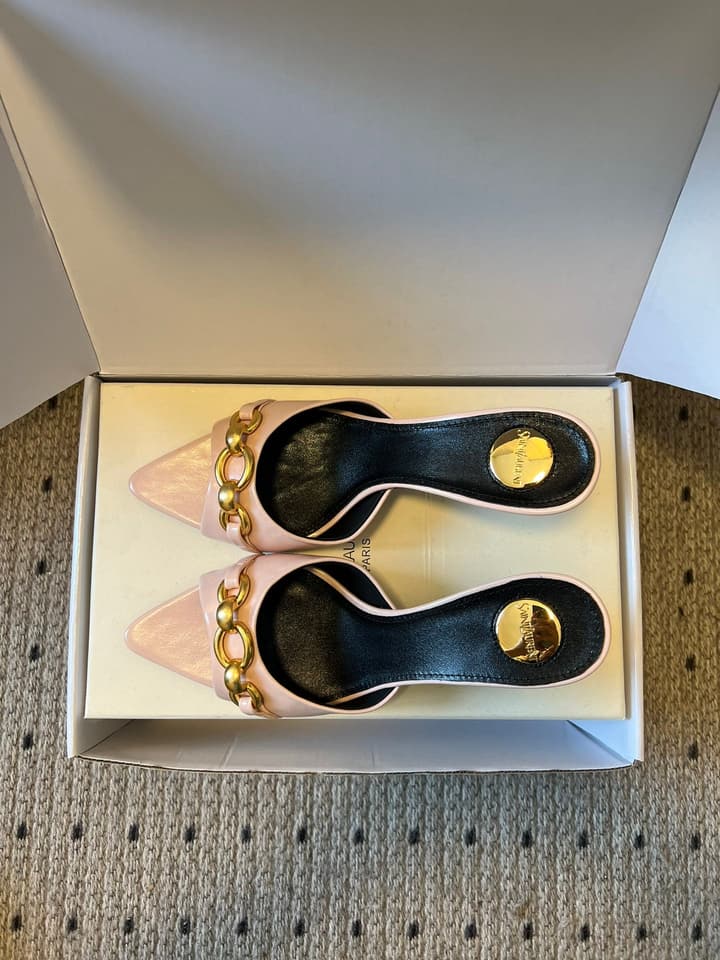 Saint Laurent Chain Pointed-Toe Heeled Mules – 26SS in Beige