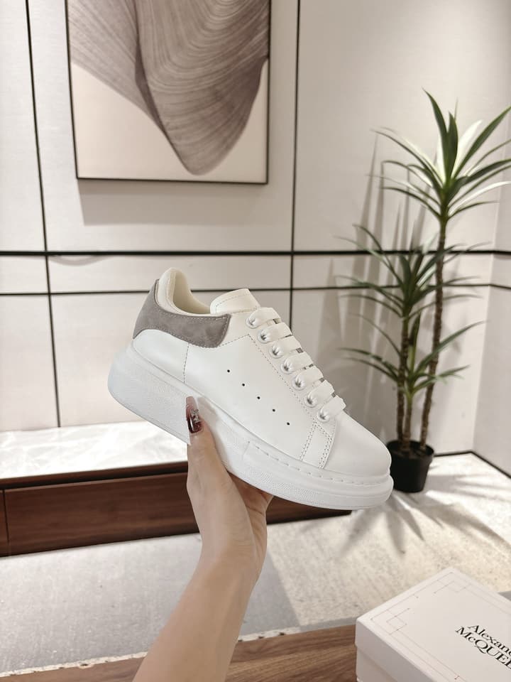 Alexander McQueen 2025SS Double-Layer Tail Sneakers