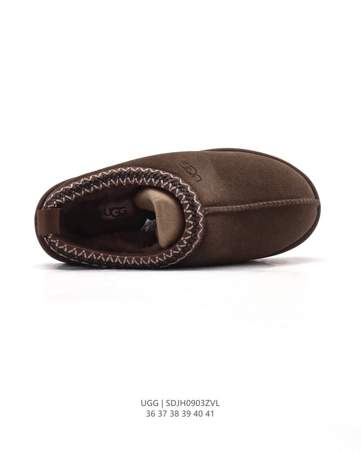 UGG Tire-Sole Snow Slippers in Black