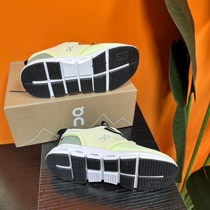 On Kids Running Sneakers – Kids Collection in Black