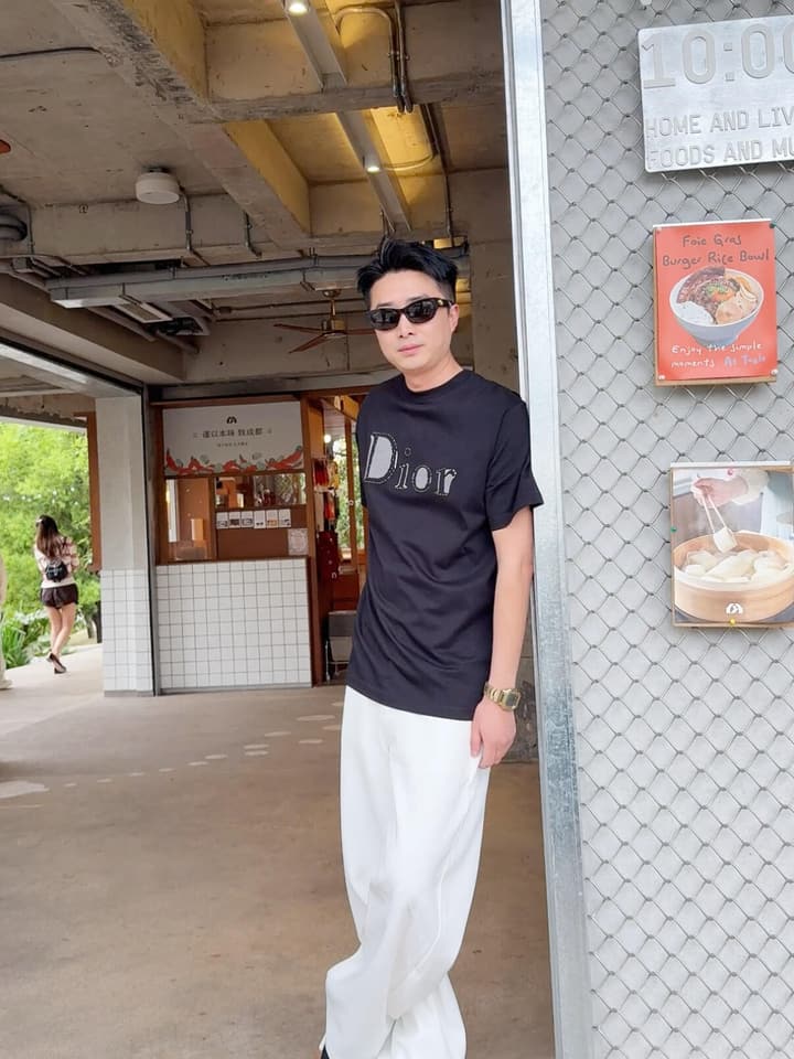 Dior Reverse Embroidered Loose Fit T-Shirt – Summer Collection 2026 in Black