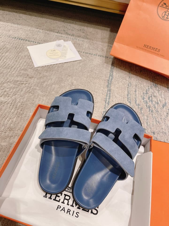 Hermès Chypre Calfskin Slides – 2023SS in Denim Blue