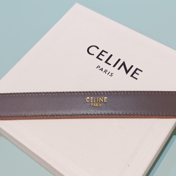 Celine 2.5cm Reversible Cowhide Belt in Classic Black
