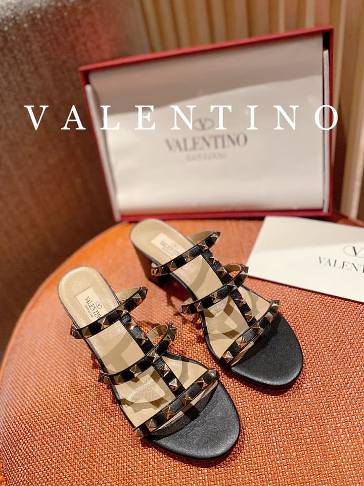 Valentino VLogo Signature Leather Mules