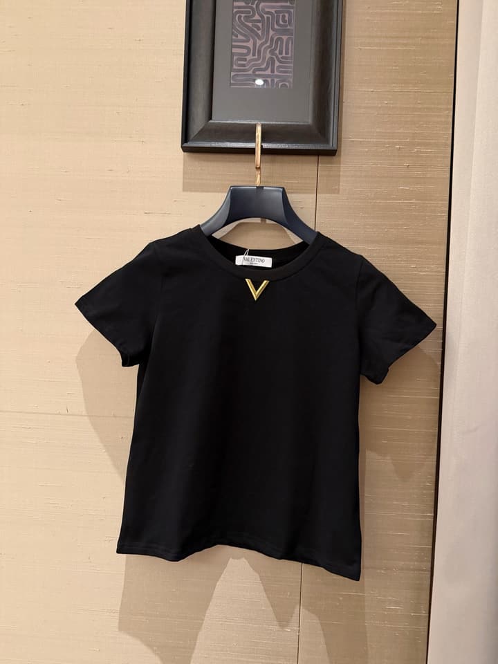 Valentino Hand-Stitched V-Logo Crewneck T-Shirt in Black