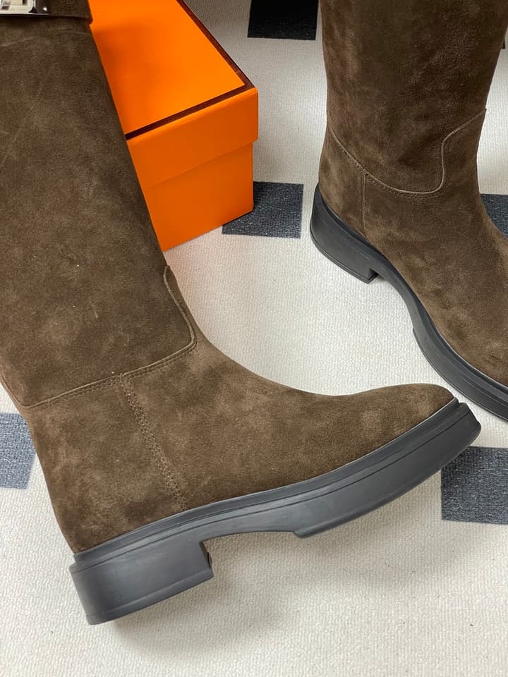 Hermès Jumping Kelly Buckle Knee-High Boots in Black Leather