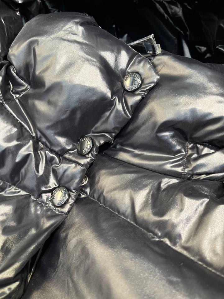Moncler Cavettaz Long Down Jacket in Black Laqué