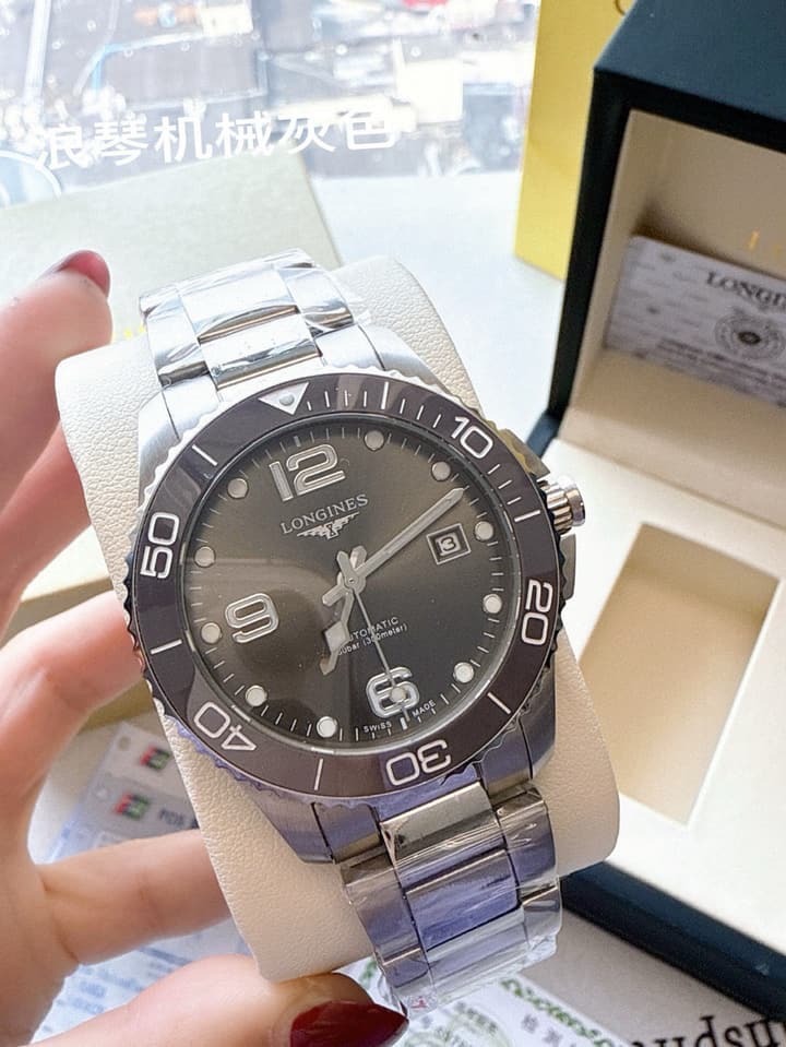 Longines Conquest HydroConquest Automatic Watch in Black Dial Steel Band