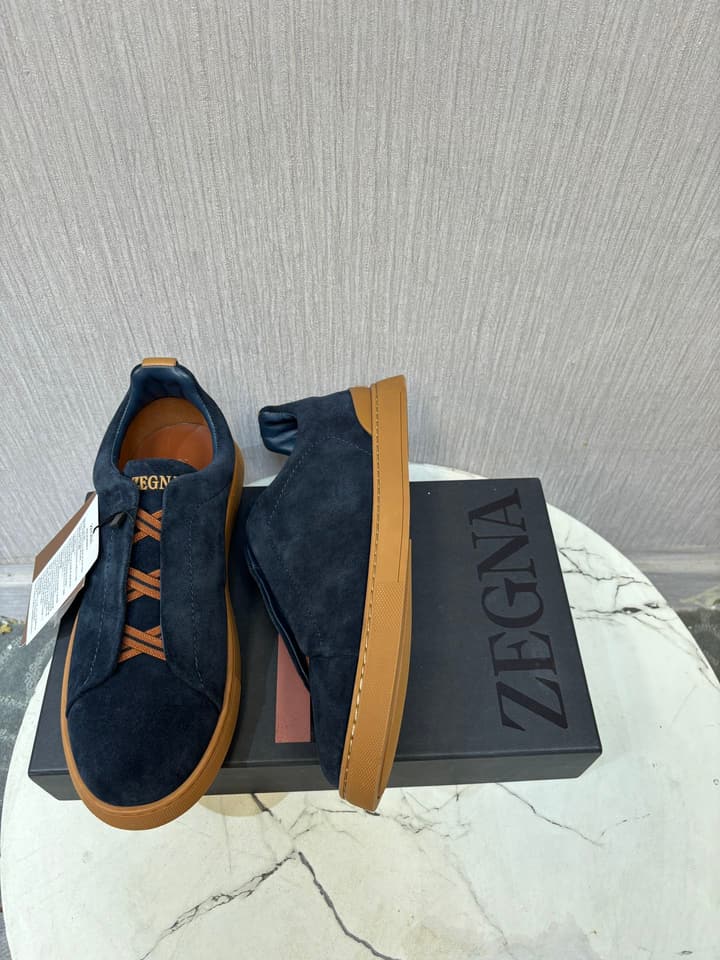Zegna Top-Tier Calfskin Driving Shoes in Black Suede With Gum Sole