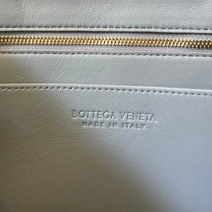 Bottega Veneta Andiamo Handbag in Charcoal Grey
