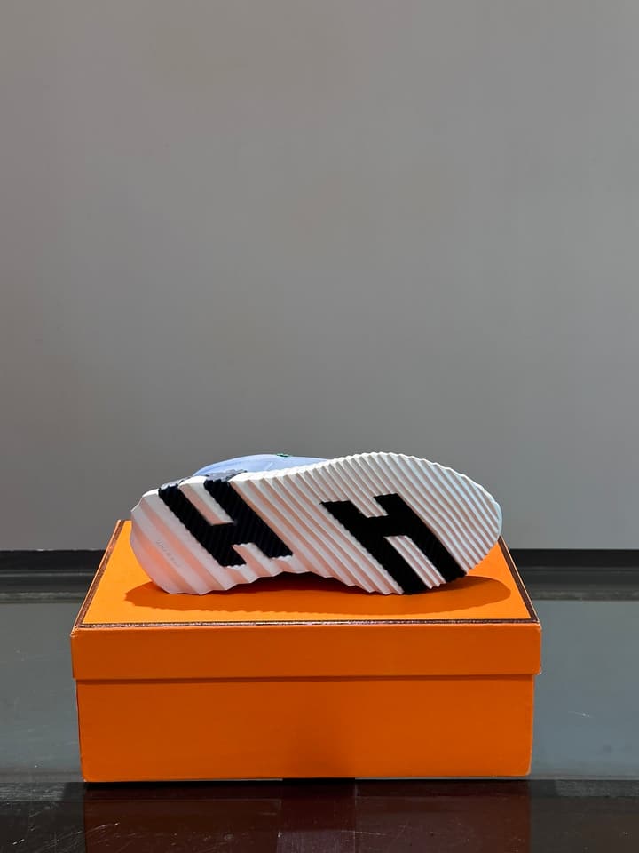 Hermès Bouncing Unisex Sneakers in Black