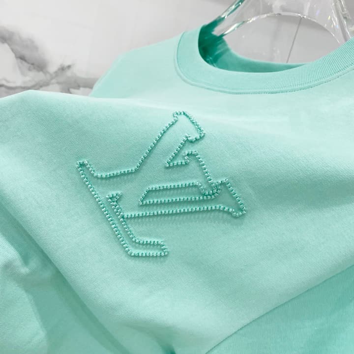 Louis Vuitton Clover Logo Embroidered Cotton T-Shirt in Black