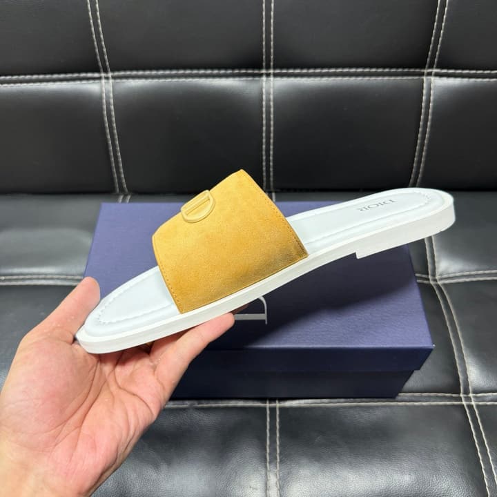 Dior Men's Pebbled Leather and Suede Slides – Spring/Summer Collection 2025 in Black Pebbled Leather Cross Strap