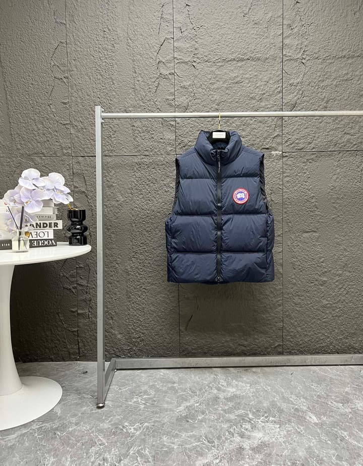 Canada Goose Lawrence Series Down Vest in Classic Black