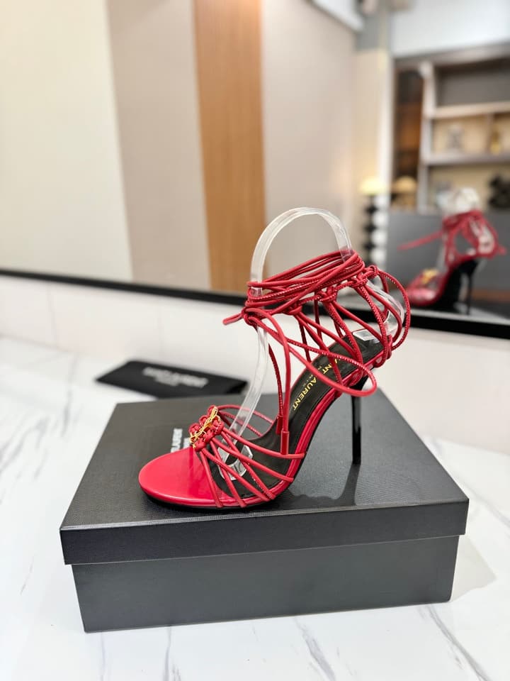 Saint Laurent Letter Buckle Pumps in Bright Gold