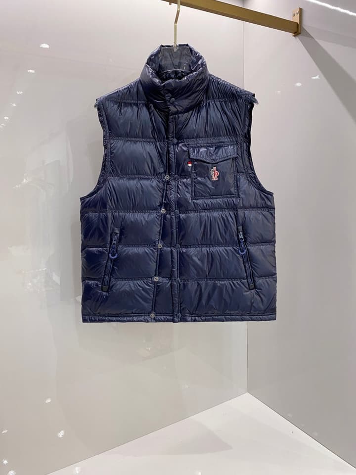 Moncler Goose Down Puffer Jacket – 2025FW in Deep Navy Vest