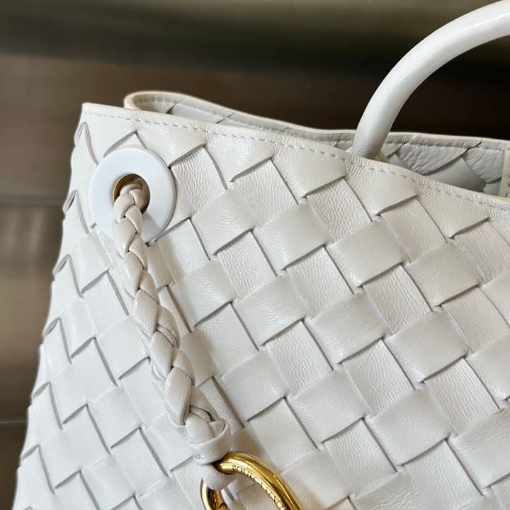 Bottega Veneta Andiamo Handbag in Charcoal Grey