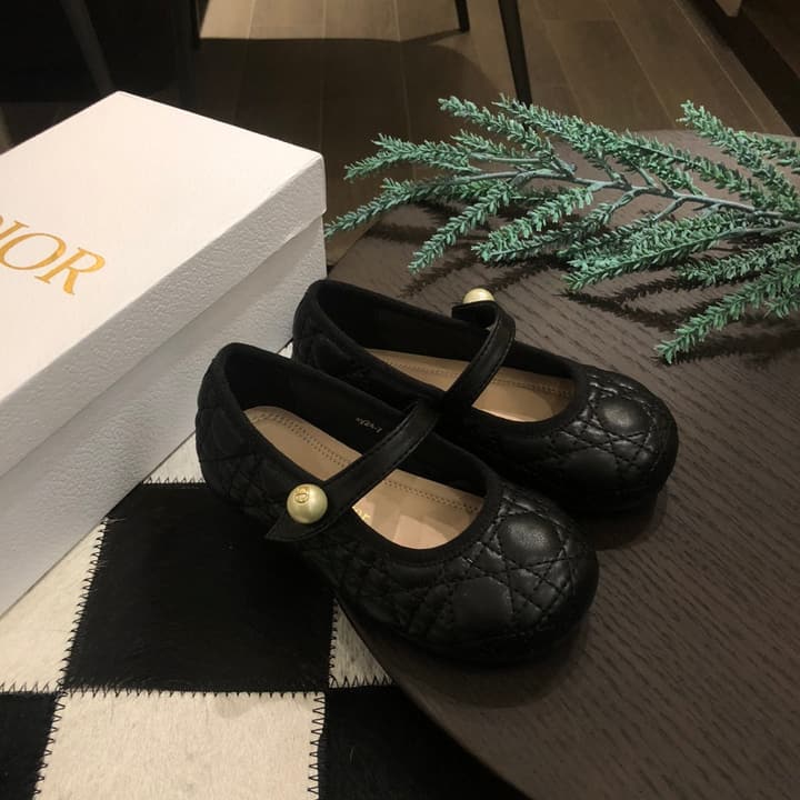 Dior DioBady Ballet Quilted Flats – Kids Collection – 2024SS in Black Quilted With Pearl Strap