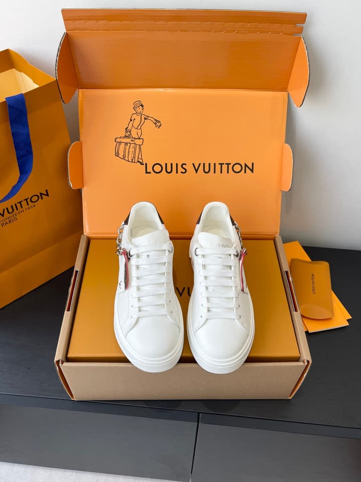 Louis Vuitton Monogram Chain Sneakers – 25SS in Gold