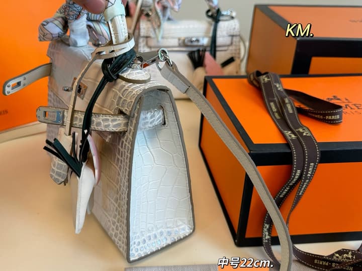Hermès Crocodile Embossed Silver Kelly Bag