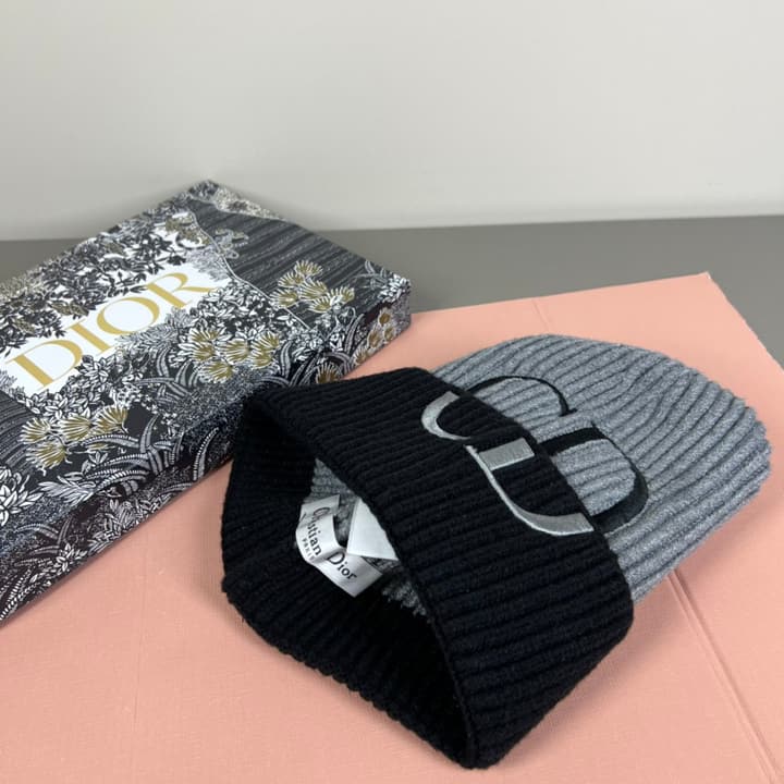Dior Wool Cashmere Double Layer Beanie in Cream And Dark Brown