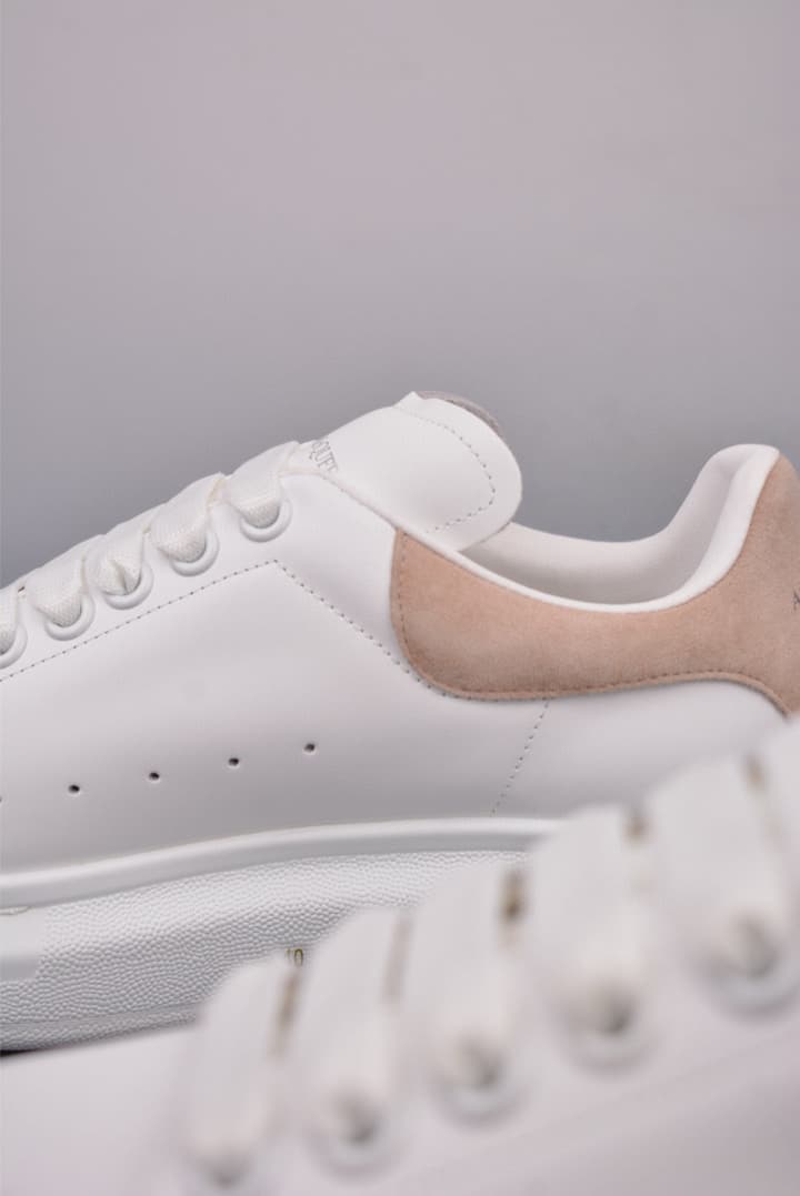 Alexander McQueen Classic Platform Sneakers – 2025 Edition in White Lavender
