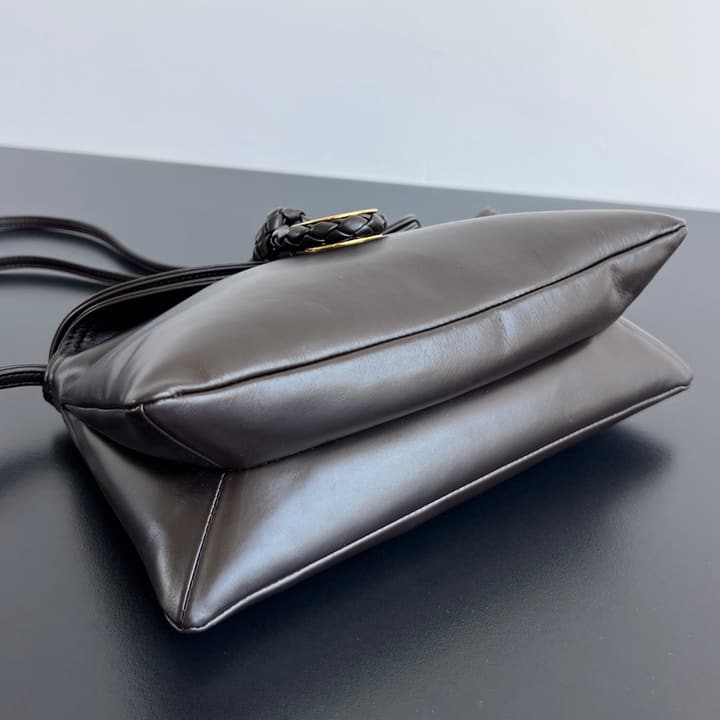 Bottega Veneta Small Liberta Handbag – 24FW in Classic Black