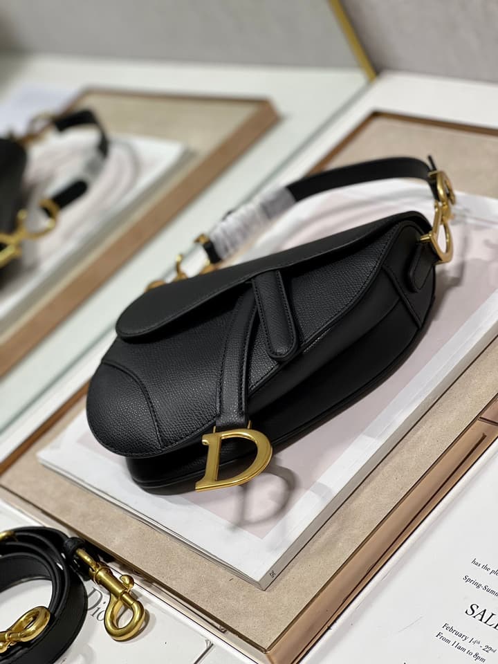 Dior Saddle Shoulder Bag in Black