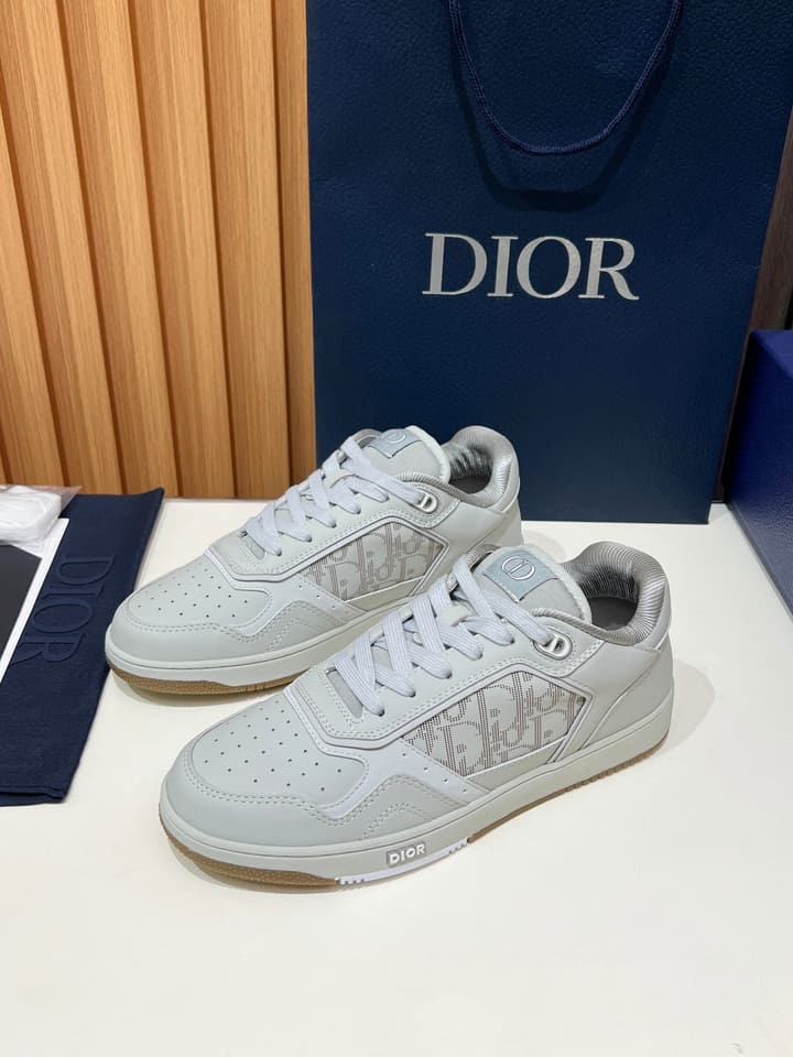 Dior B27 Unisex Sneakers – 2025 Collection in Beige With Dark Green Accents