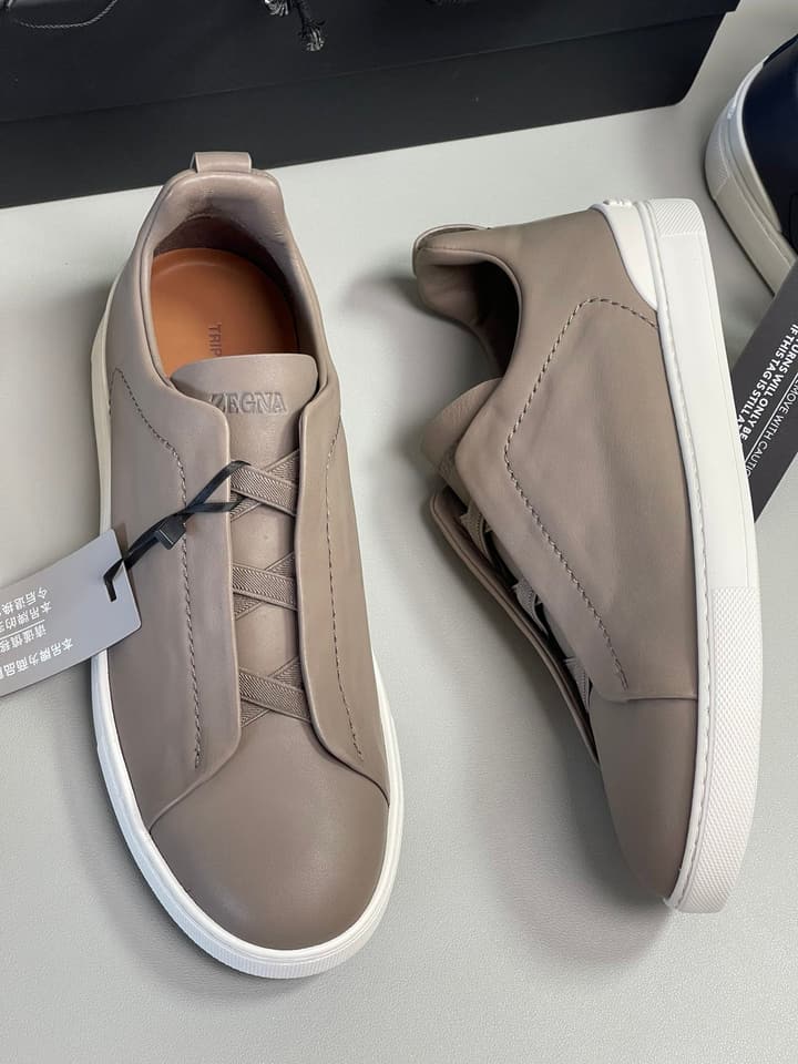 Zegna SECONDSKIN Triple Stitch Low-Top Sneakers in Navy Smooth Leather