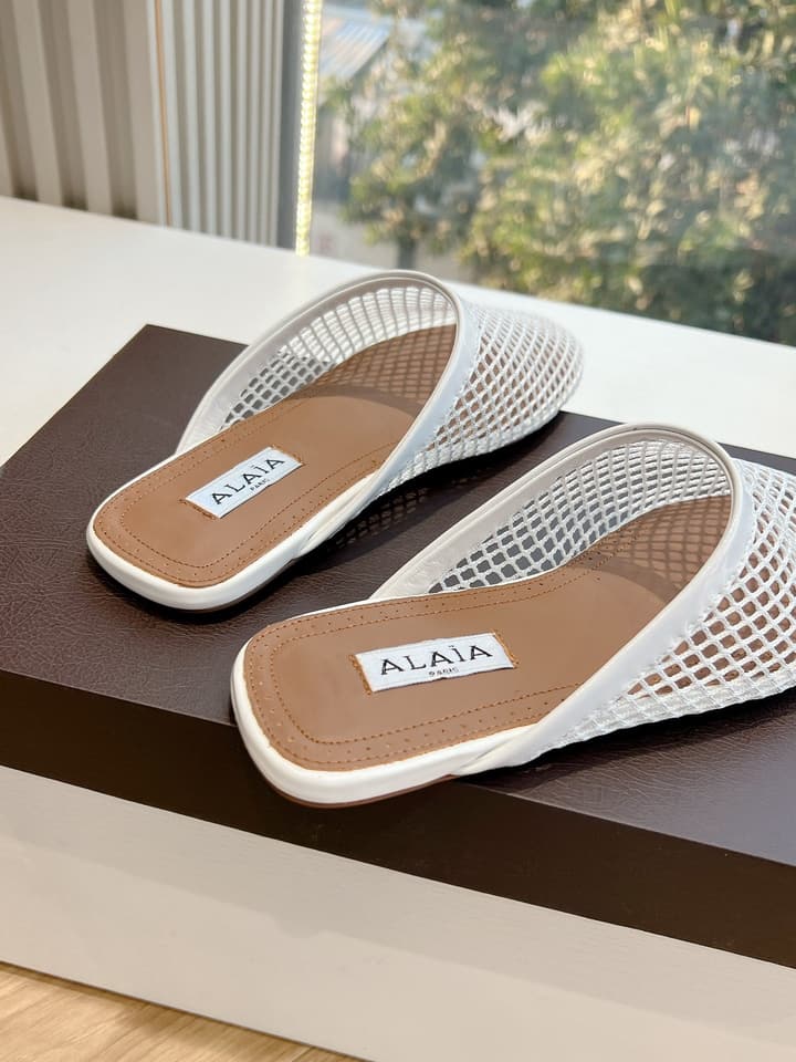 Alaïa Fishnet Mules – 2025 SS