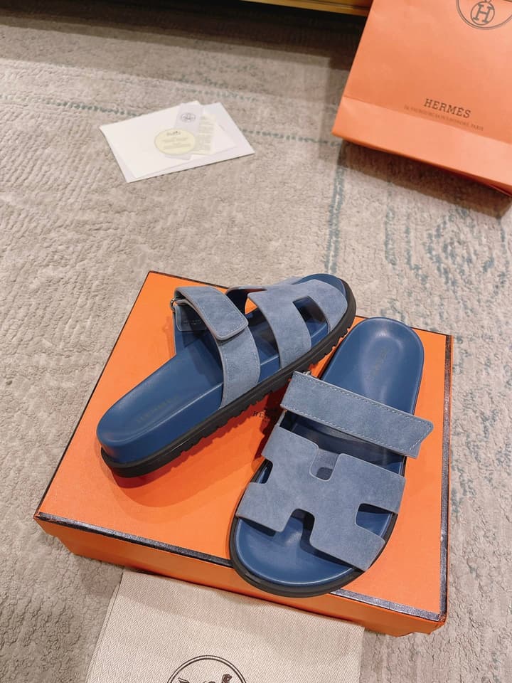 Hermès Chypre Calfskin Slides – 2023SS in Denim Blue