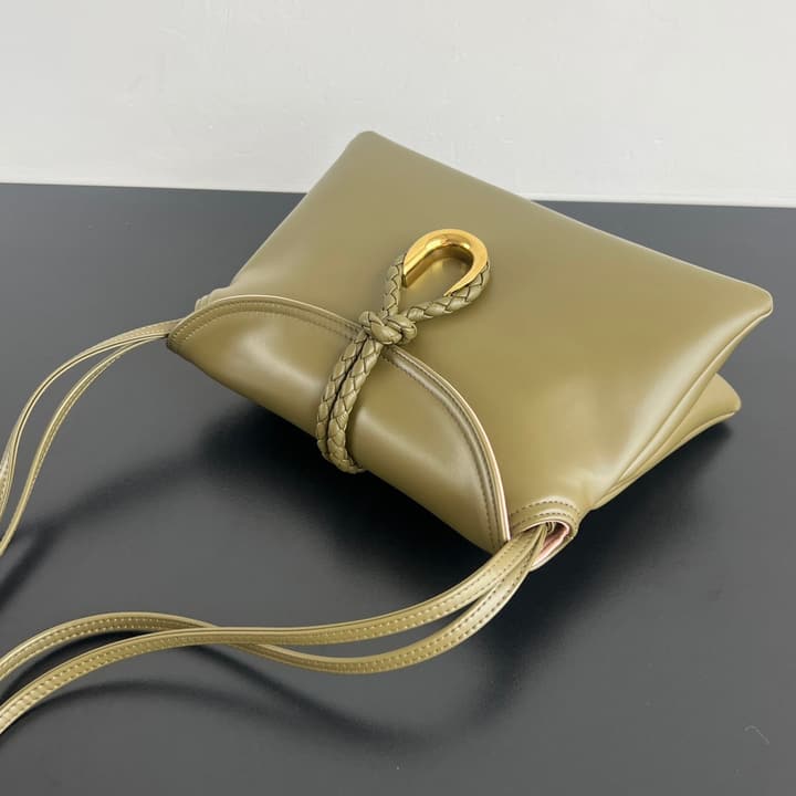 Bottega Veneta Small Liberta Handbag – 24FW in Classic Black