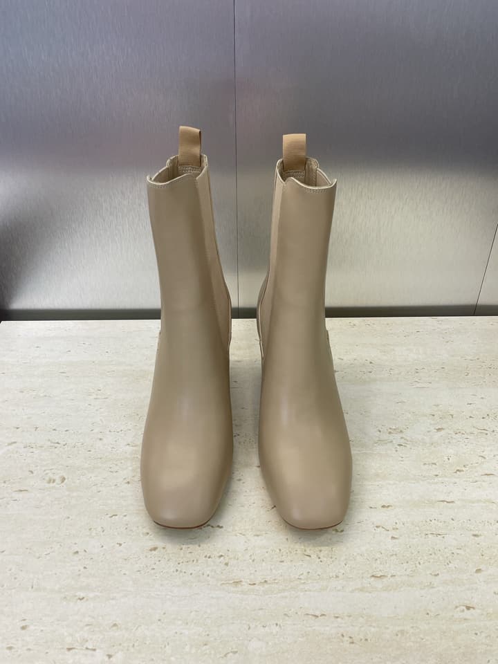 Dior D-Art Chunky Heel Chelsea Ankle Boots – 2025FW in Black Suede