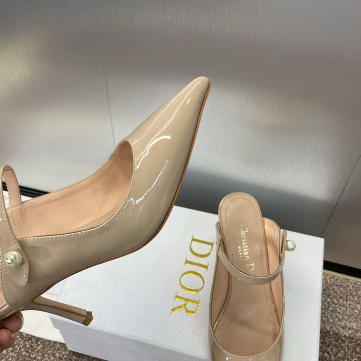 Dior J'Adior Jolie Pearl Pointed-Toe Mules – 2024 Spring/Summer Collection in Black Patent
