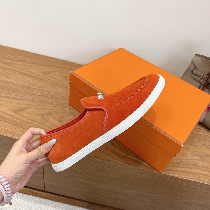Hermès Lightweight Couple's Loafers – 25SS in Coral