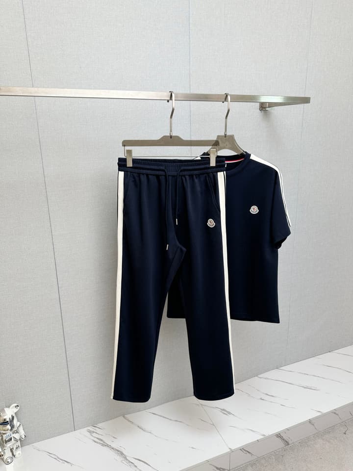 Moncler Urban Casual Tracksuit Set – 2026SS in Black