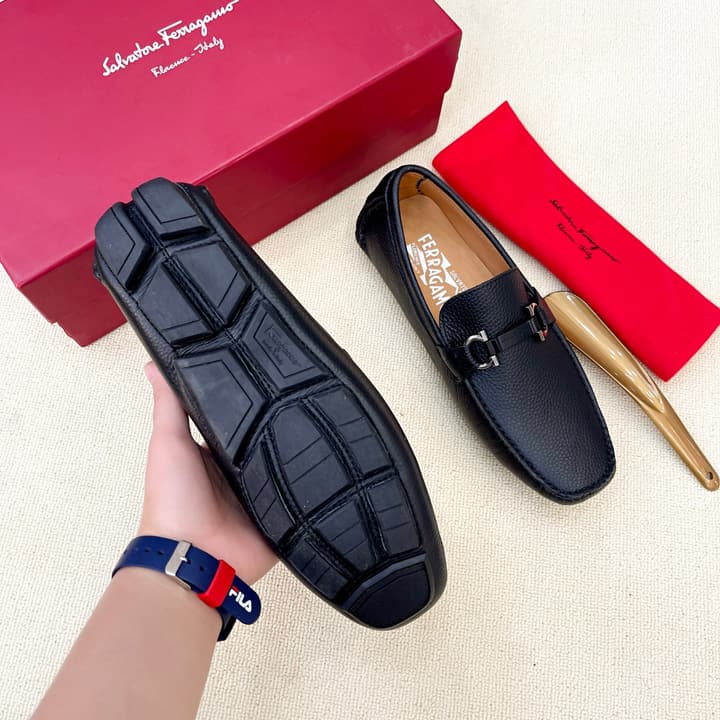 Ferragamo Men's Driving Loafers in Dark Navy Classic Loafer