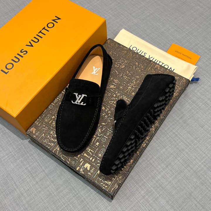 Louis Vuitton Men's Suede Driving Shoes in Black Suede