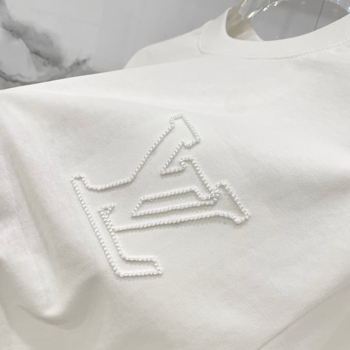 Louis Vuitton Clover Logo Embroidered Cotton T-Shirt in Black